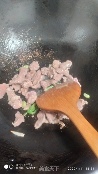 鸭胸肉炒儿菜的做法步骤：4
