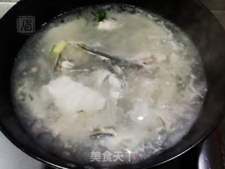 鱼骨汤面的做法步骤：6