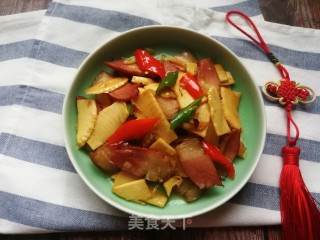 冬笋炒腊肉的做法步骤：13