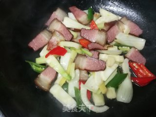 茴香球炒腊肉的做法步骤：11
