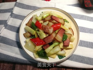 茴香球炒腊肉的做法步骤：12