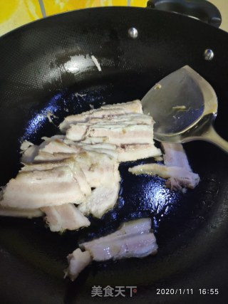 白菜炒肉片的做法步骤：2