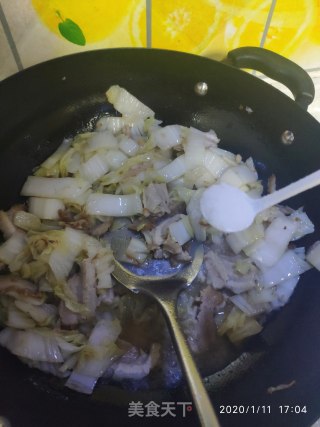 白菜炒肉片的做法步骤：7