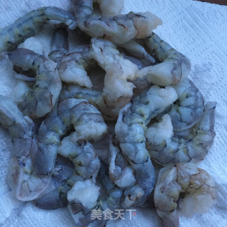 酸辣虾肉馄饨的做法步骤：5