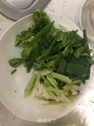 花菜炒腊肠的做法步骤：3
