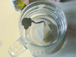清新浓郁的绿茶的做法步骤：2