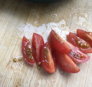 “腊味”腊肠拌黄瓜的做法步骤：9