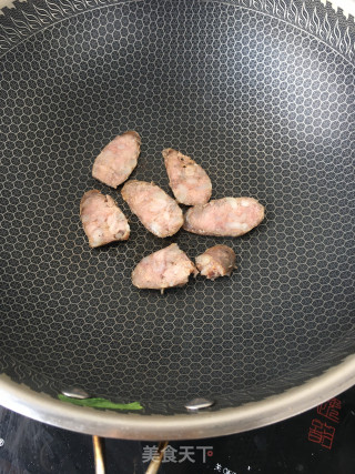 “腊味”腊肠拌黄瓜的做法步骤：12