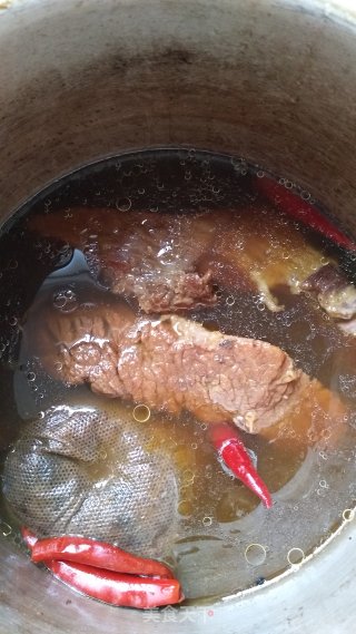 五香酱牛肉的做法步骤：4