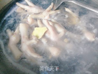 网红鸡爪家常做的做法步骤：2