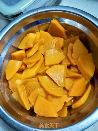 南瓜摊饼的做法步骤：1