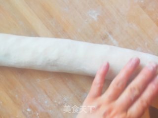 冬天经常吃白菜不仅润肠通便，而且做成馅饼一上餐桌立马一扫而空的做法步骤：7
