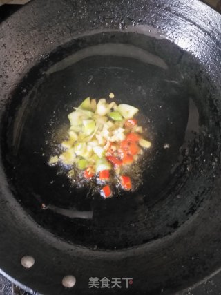 白菜肉片炒米粉的做法步骤：4