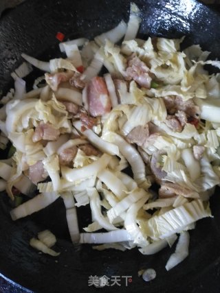 白菜肉片炒米粉的做法步骤：6