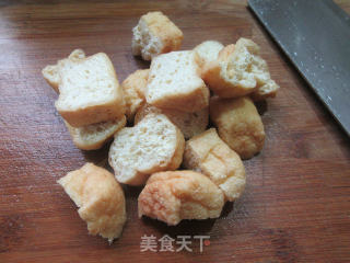 油豆腐鸭血煮大白菜的做法步骤：2