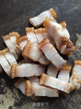 荞头叶炒烧肉的做法步骤：4