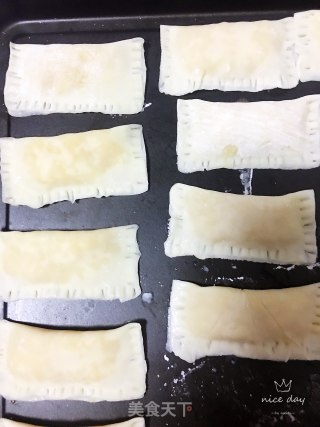馄饨皮版苹果派的做法步骤：12