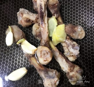 鸡汤小馄饨的做法步骤：6