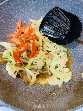 五花肉炒花菜的做法步骤：7