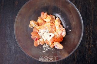 当红辣子鸡的做法步骤：3