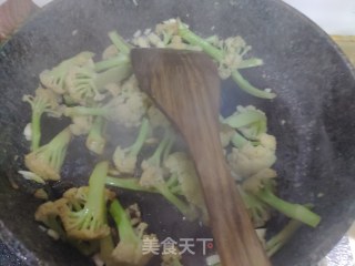 干煸菜花的做法步骤：5