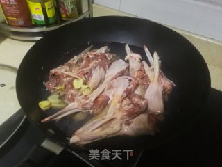 吮指鸭下巴（下酒菜）的做法步骤：3
