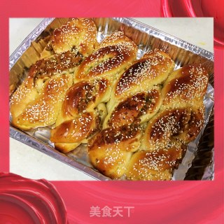 香葱肉松排包的做法步骤：16