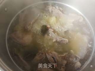 清煮带骨羊肉的做法步骤：9