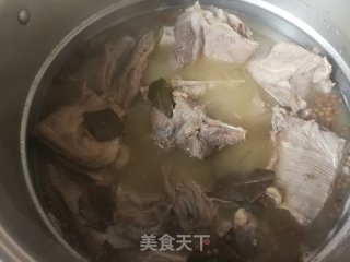 清煮带骨羊肉的做法步骤：10