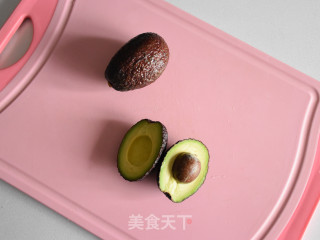 牛油果手抓饼的做法步骤：2