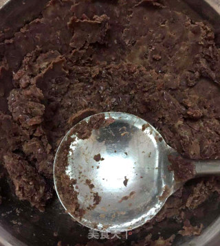 红豆沙原来这么简单，牢记这3步，香浓甜糯，过年糕点必备的做法步骤：2