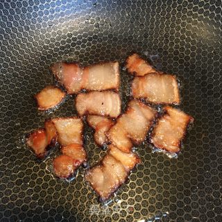 腊肉炒香干包心菜的做法步骤：2