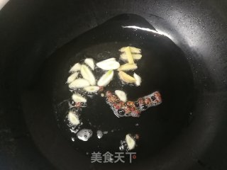 蒜苗炒腊肉的做法步骤：5