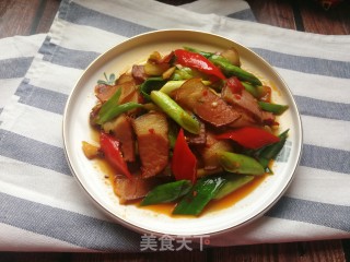 蒜苗炒腊肉的做法步骤：13