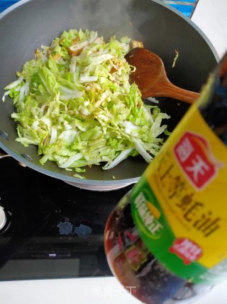 炸豆腐炒白菜丝的做法步骤：9