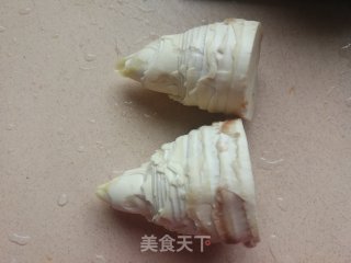 家常炒笋片的做法步骤：1