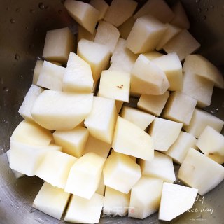 香辣孜然土豆的做法步骤：1