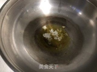 麻辣砂锅猪蹄的做法步骤：2