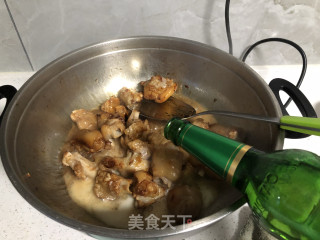 麻辣砂锅猪蹄的做法步骤：4