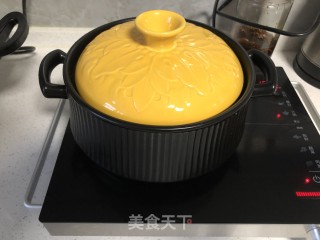 麻辣砂锅猪蹄的做法步骤：7