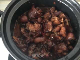 麻辣砂锅猪蹄的做法步骤：8
