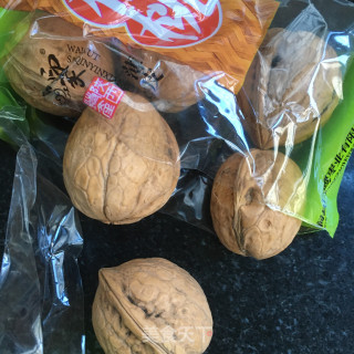 富平柿饼核桃卷的做法步骤：2