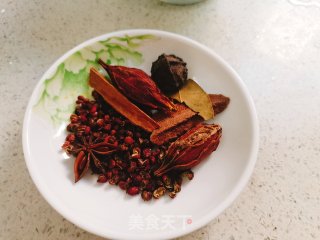 酱大骨的做法步骤：5