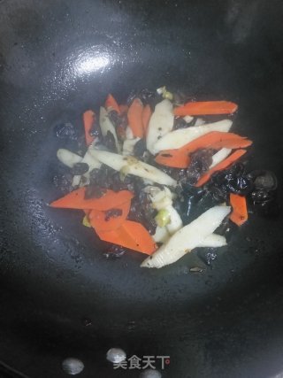 山药炒木耳的做法步骤：6