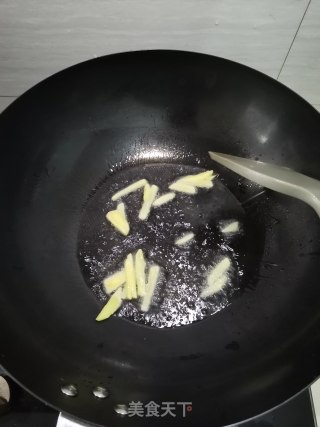 腊味咸菜炒鸭胗的做法步骤：3
