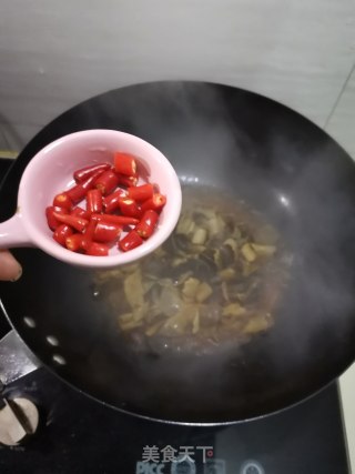 腊味咸菜炒鸭胗的做法步骤：7