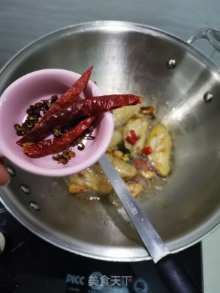 红烧鸡翅的做法步骤：6