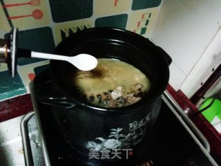 茵陈鲫鱼汤的做法步骤：13
