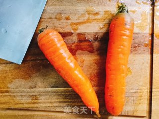 素炒胡萝卜的做法步骤：1