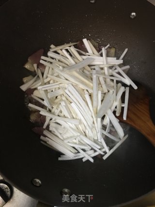 杏鲍菇炒二刀腊肉的做法步骤：5